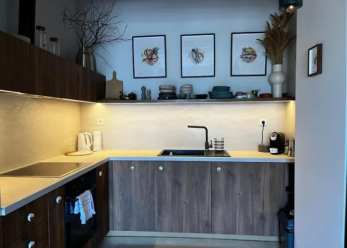 Апартаменты Sea View Флогита