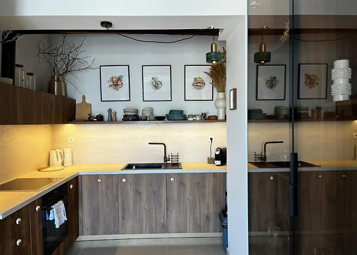 Sea View Апартаменты Флогита