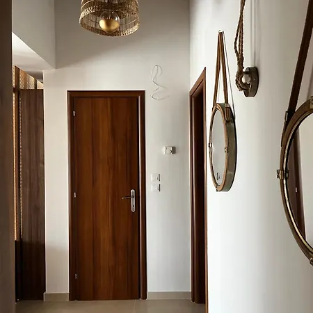 Sea View Apartment Flogita