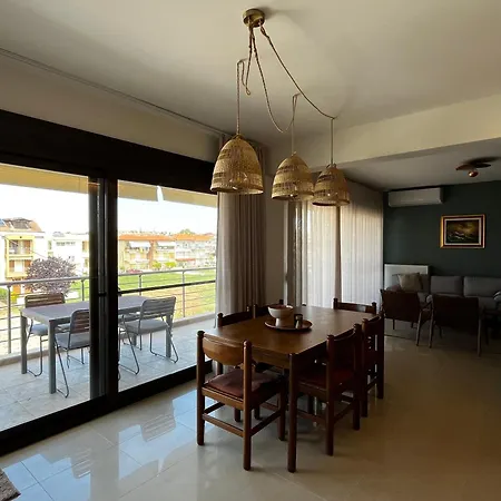 Sea View Apartment Flogita